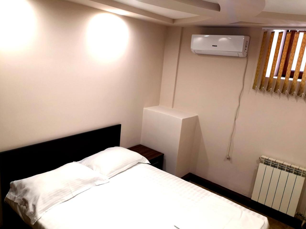 Prime Hotel Tours Ереван Стая снимка